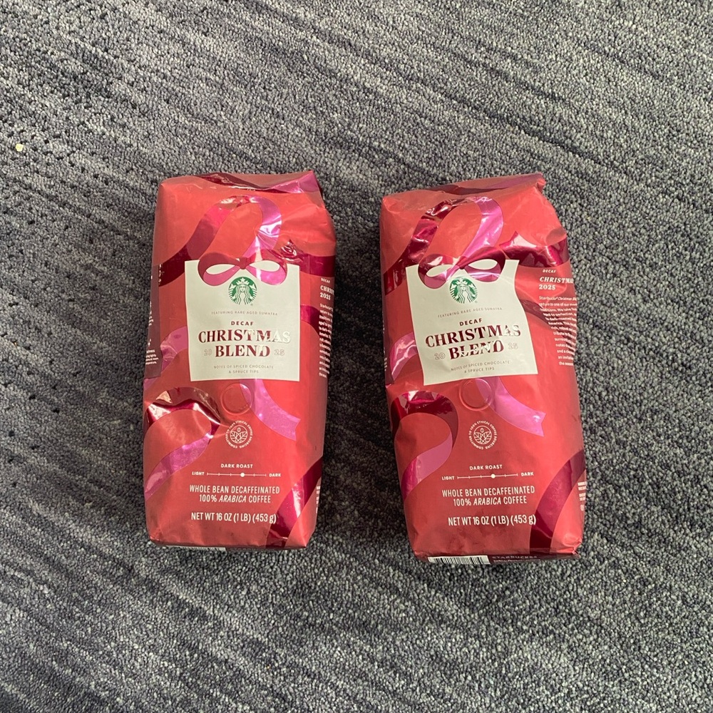 ⭐️Starbucks⭐️2- DECAF 2025 Christmas Blend dark roast blend